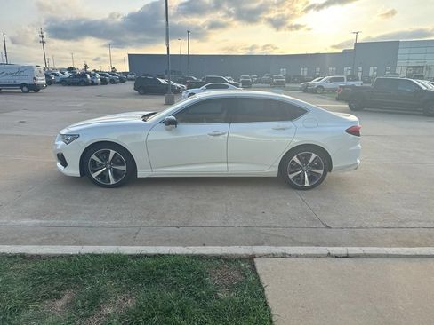 Used 2025 Acura TLX w/ Technology Package FWD image 5
