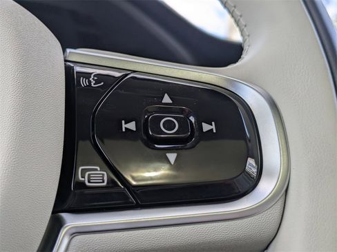 Certified 2025 Volvo XC60 B5 Ultra w/ Protection Package Premier image 36