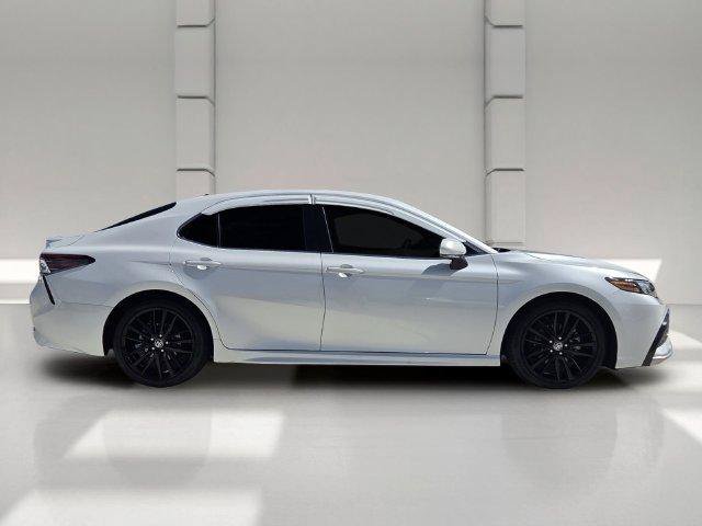 Used 2021 Toyota Camry XSE FWD image 6