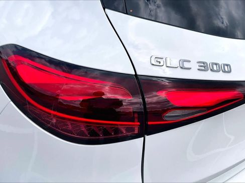 Used 2026 Mercedes-Benz GLC 300 4MATIC image 29