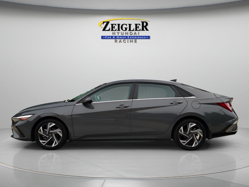 Certified 2024 Hyundai Elantra SEL w/ Convenience Package FWD image 4