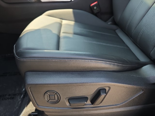 Used 2025 Audi Q5 Premium w/ Convenience Package AWD/4WD image 32
