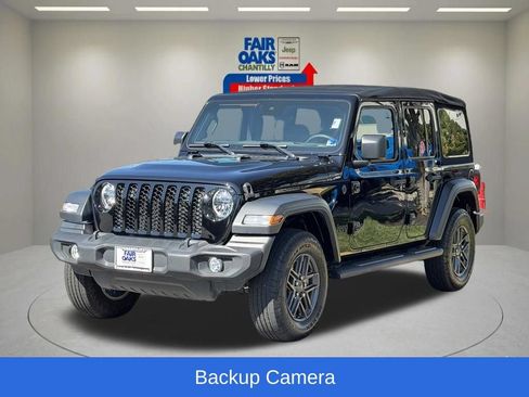Used 2024 Jeep Wrangler Unlimited Sport AWD/4WD image 2