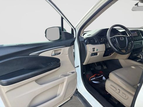 Used 2019 Honda Ridgeline RTL image 9
