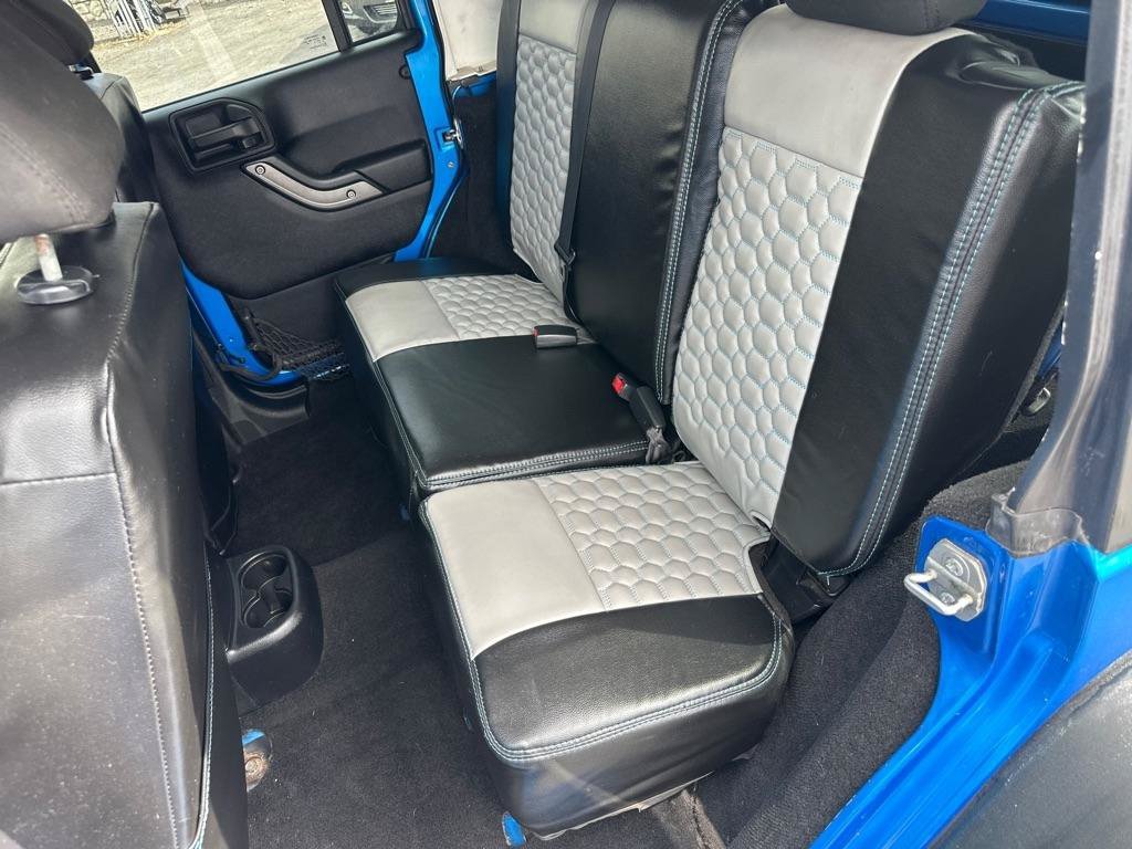 Used 2015 Jeep Wrangler Unlimited Sport w/ Quick Order Package 24S AWD/4WD image 19