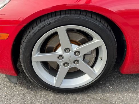 Used 2005 Chevrolet Corvette Coupe w/ Preferred Equipment Group image 10