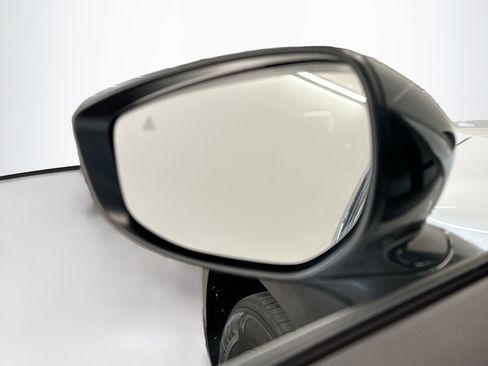 Used 2025 MAZDA CX-50 AWD 2.5 Hybrid w/ Premium Pkg image 16