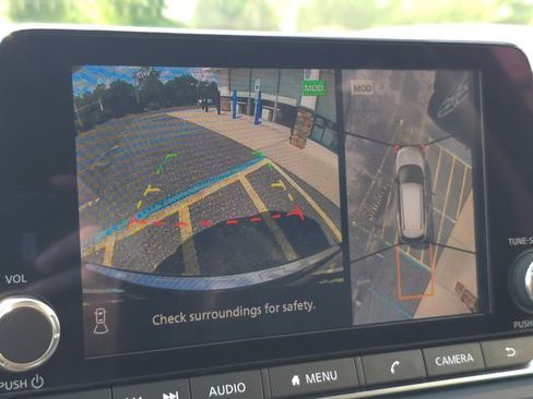 Used 2022 Nissan Rogue SL image 19