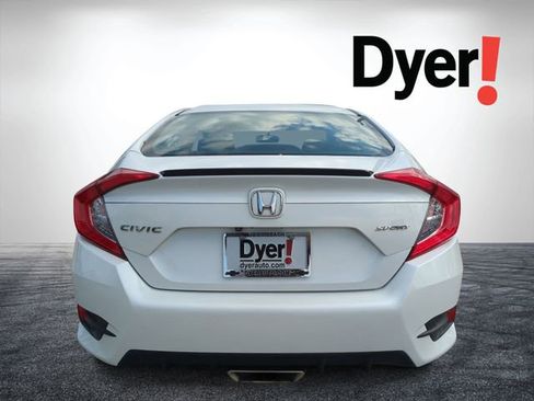 Used 2020 Honda Civic Sport image 4