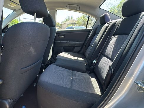 Used 2007 MAZDA MAZDA3 i Touring FWD image 11