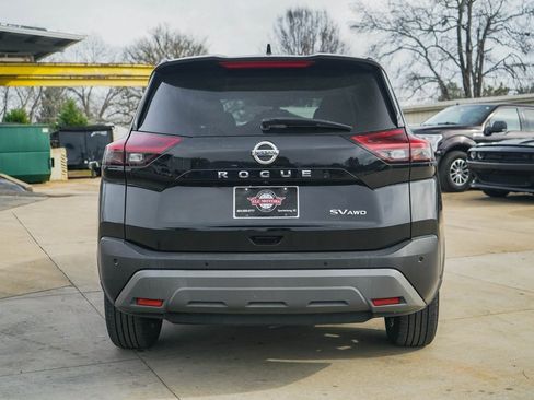 Used 2021 Nissan Rogue SV image 30