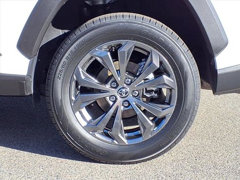 Certified 2024 Toyota RAV4 XLE Premium image 8