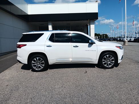 Used 2020 Chevrolet Traverse Premier AWD/4WD image 7