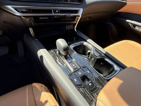 Used 2025 Lexus RX 350 FWD w/ Technology Package image 20