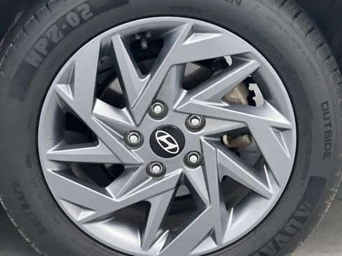 Used 2024 Hyundai Elantra SEL image 59