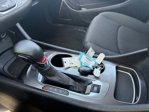 Used 2022 Chevrolet Malibu RS FWD image 20