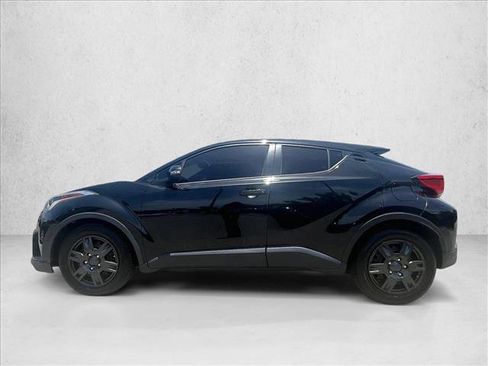 Used 2019 Toyota C-HR LE FWD image 6