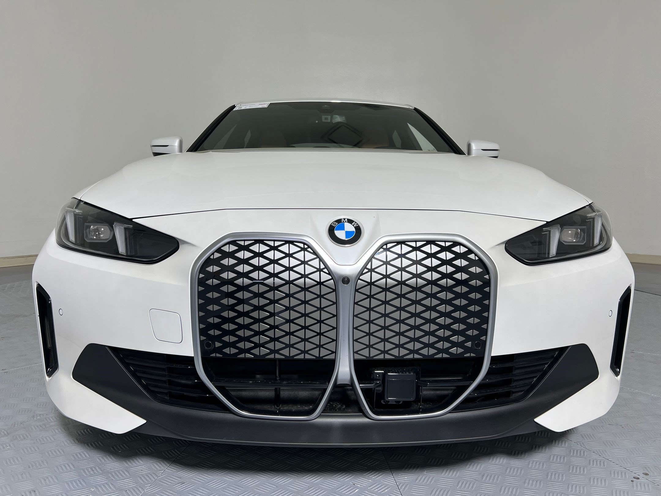 Used 2026 BMW i4 eDrive40 w/ Premium Package RWD image 5