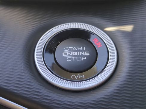 New 2025 Jeep Grand Cherokee L Altitude AWD/4WD image 31