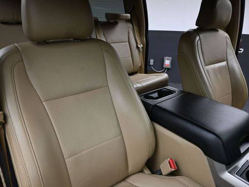 Used 2016 Ford F150 Lariat w/ Equipment Group 502A Luxury RWD image 14