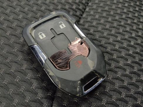 Used 2024 GMC Terrain SLE FWD image 32