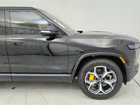 Used 2022 Rivian R1T Adventure image 7