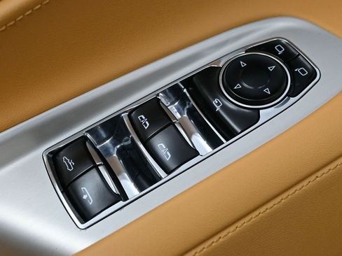 Used 2023 Chevrolet Corvette Stingray Preferred Conv w/ Z51 Performance Package image 15