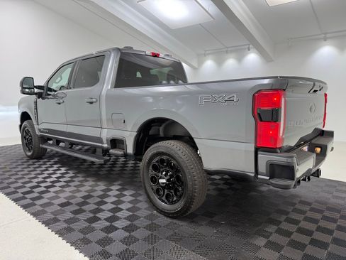Used 2026 Ford F250 Lariat w/ Black Appearance Package AWD/4WD image 6