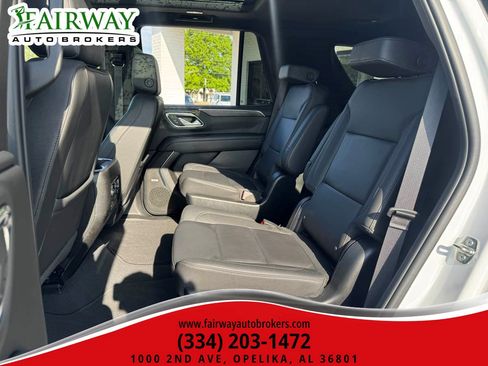 Used 2022 Chevrolet Tahoe Z71 w/ Luxury Package AWD/4WD image 13