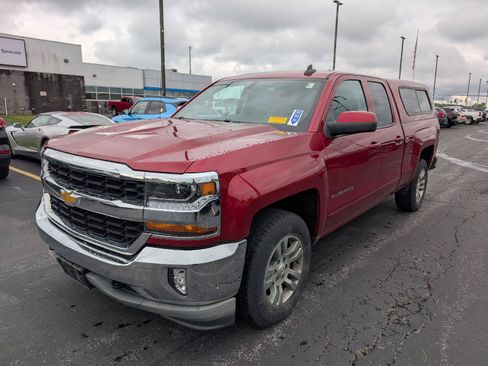 Used 2018 Chevrolet Silverado 1500 LT w/ All Star Edition AWD/4WD image 4