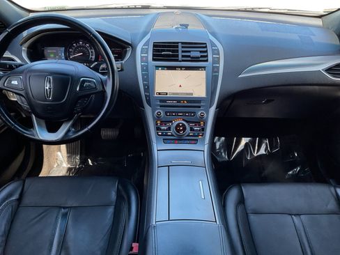 Used 2018 Lincoln MKZ Reserve FWD image 10