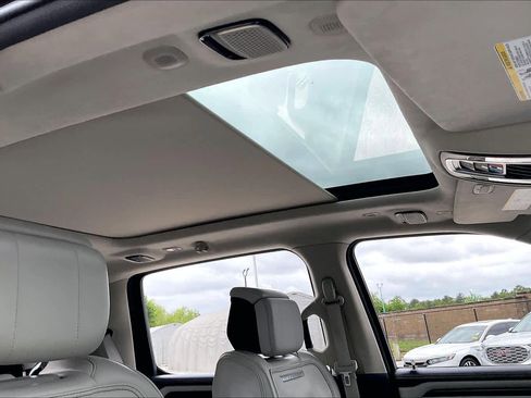 Used 2025 RAM 1500 Tungsten image 14