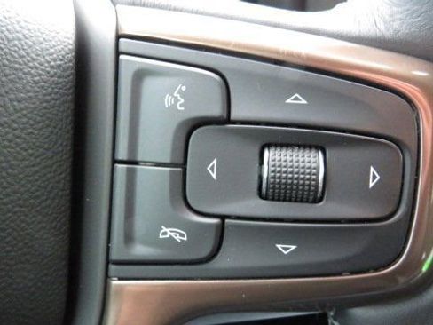 Used 2022 Chevrolet Silverado 3500 High Country image 22