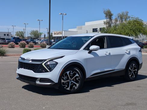 Used 2023 Kia Sportage EX FWD image 32