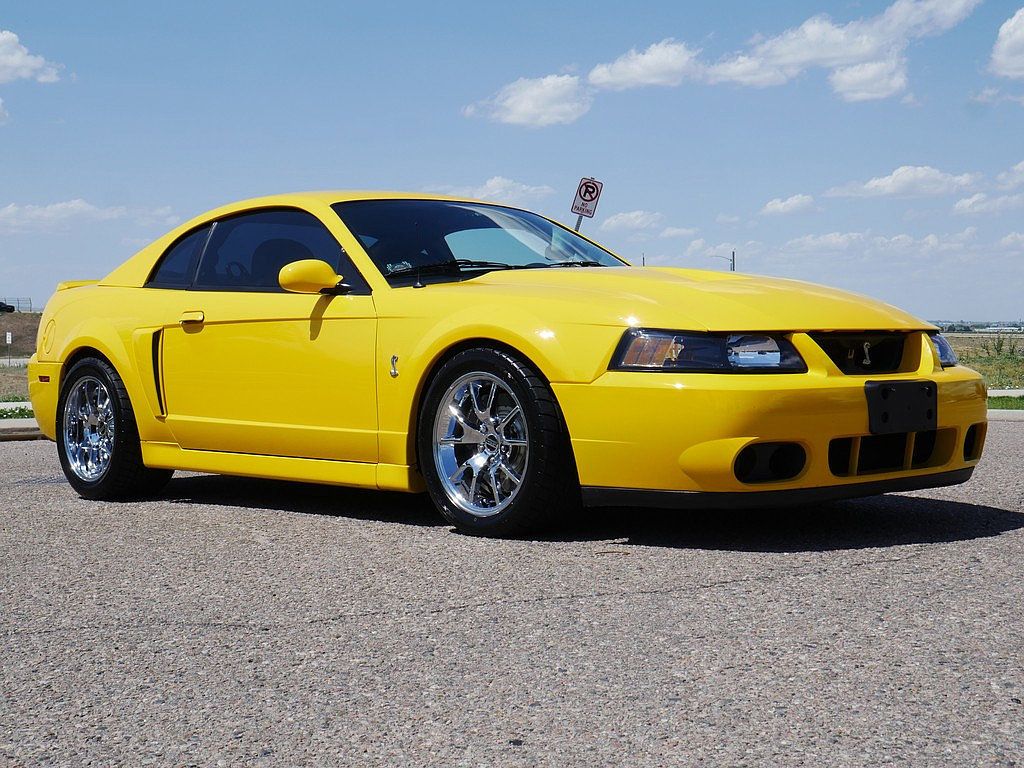 Used 2004 Ford Mustang Cobra RWD image 7
