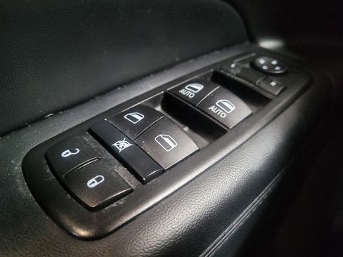 Used 2015 Jeep Grand Cherokee Laredo w/ Quick Order Package 23E image 27