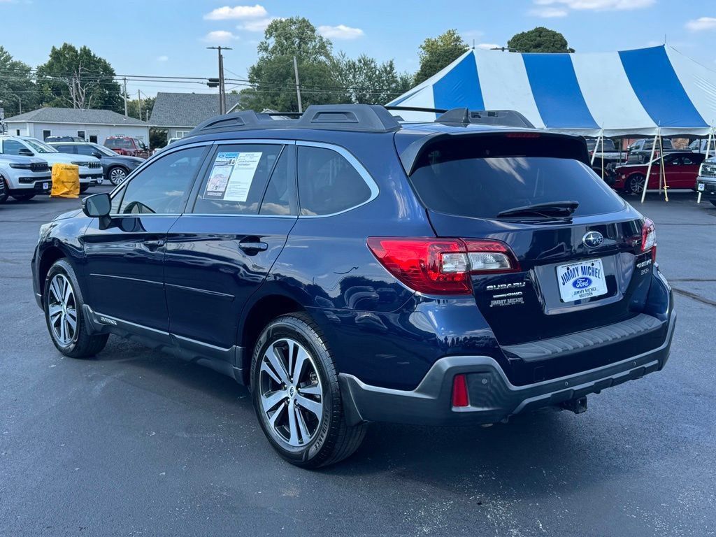 Used 2018 Subaru Outback 3.6R Limited AWD/4WD image 29
