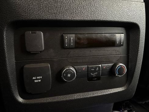 Used 2015 Lincoln Navigator 4WD image 37