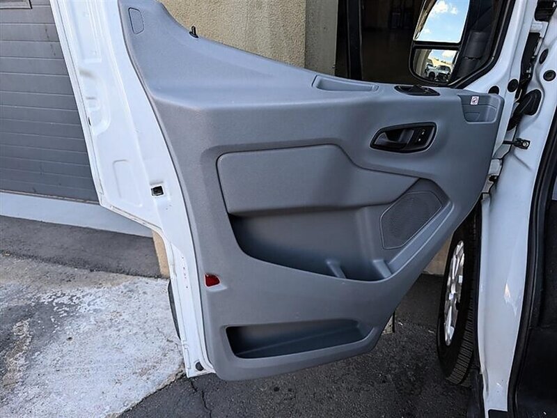 Used 2019 Ford Transit 350 XLT RWD image 18