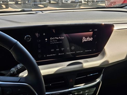 Used 2026 Buick Encore GX Avenir w/ Avenir Technology Package FWD image 19