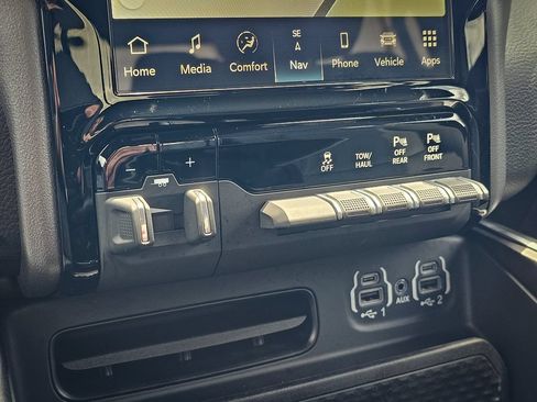 Used 2023 RAM 1500 Big Horn AWD/4WD image 28