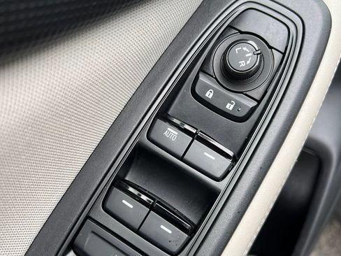 Used 2022 Subaru Forester AWD/4WD image 33