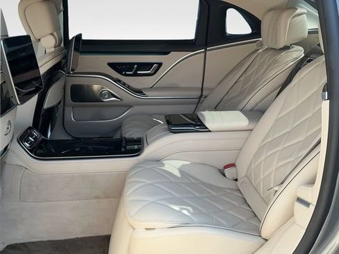 Used 2024 Mercedes-Benz Maybach S 580 4MATIC image 17