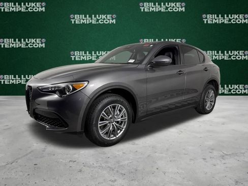 Used 2023 Alfa Romeo Stelvio Sprint RWD image 9