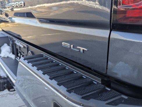 Used 2022 GMC Sierra 1500 SLT w/ SLT Premium Package image 11