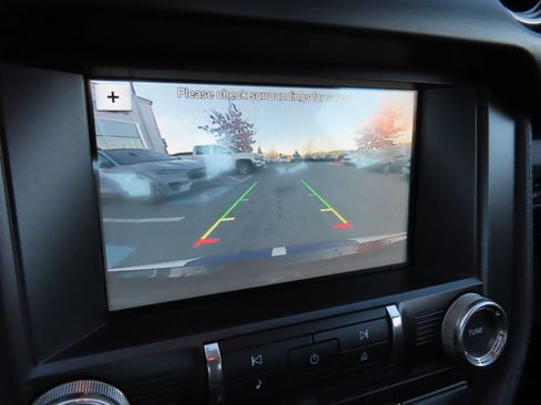 Used 2016 Ford Mustang Shelby GT350 w/ Technology Package image 24