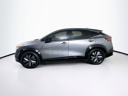 Used 2023 Nissan Ariya AWD image 4