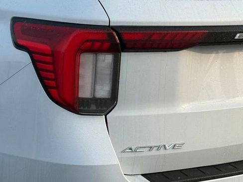 New 2026 Ford Explorer Active image 8