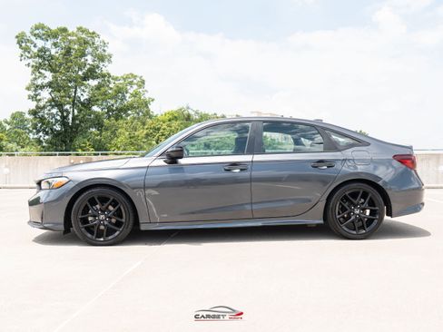 Used 2025 Honda Civic Sport image 4