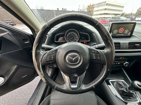 Used 2016 MAZDA MAZDA3 i Touring w/ Popular Equipment Package image 14